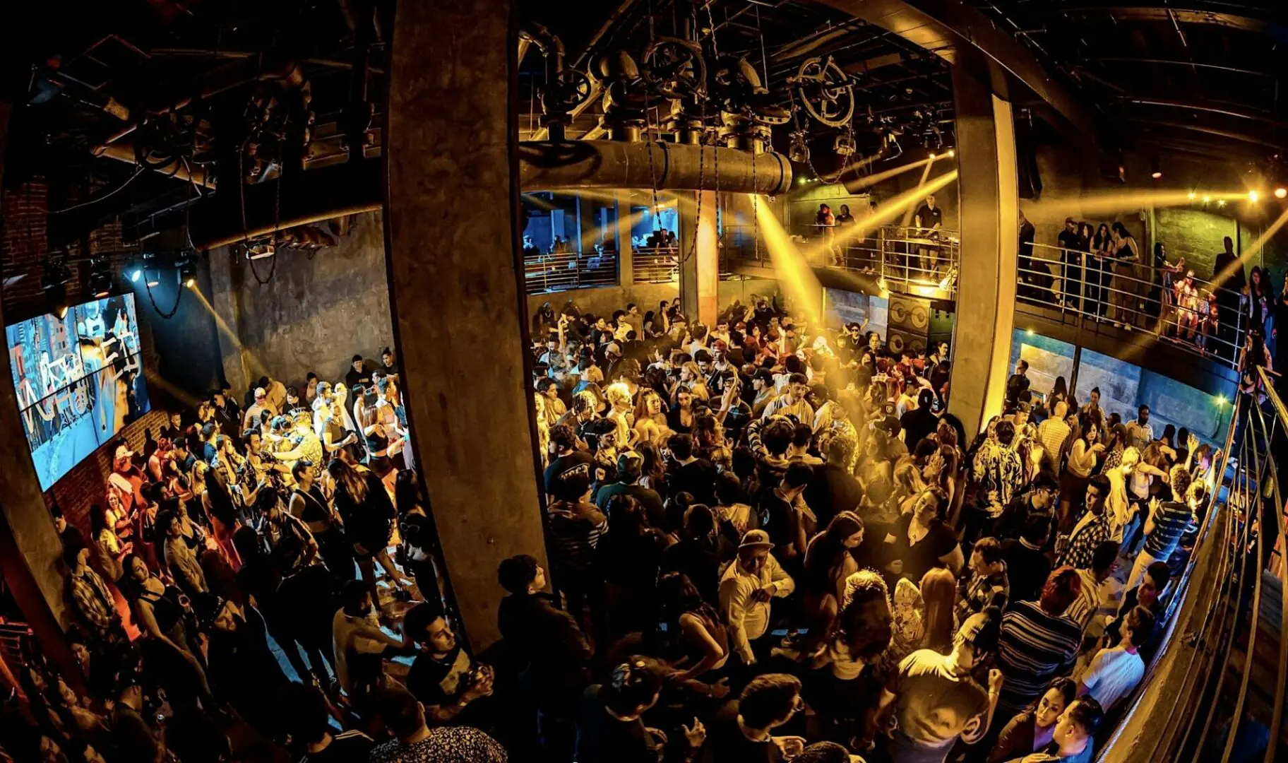 LA AFTERDARK REGGAETON & HIP HOP EVERYONE FREE B4 12AM 18+